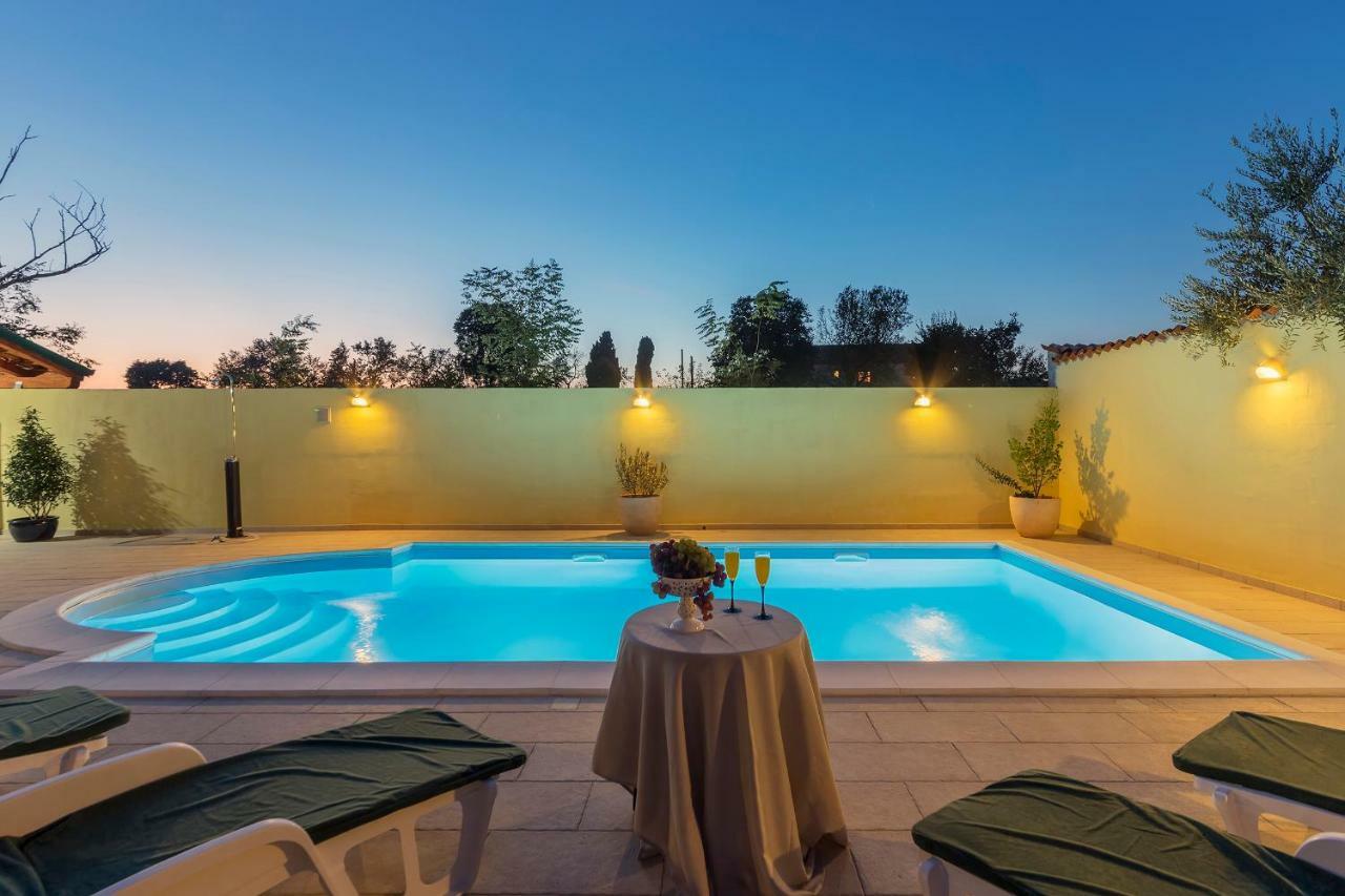 Villa Monique Vodnjan Exterior foto